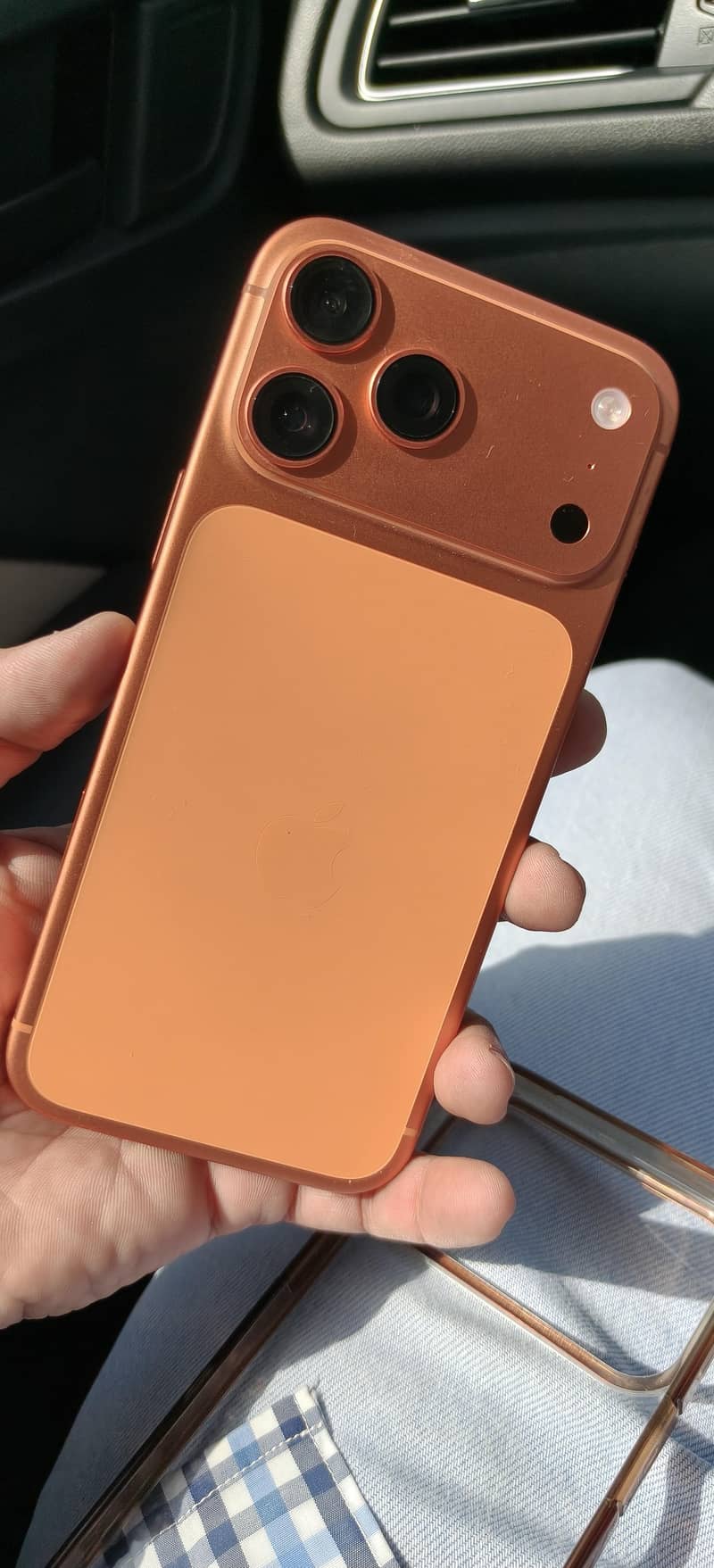Apple iPhone 17 Pro Max 0