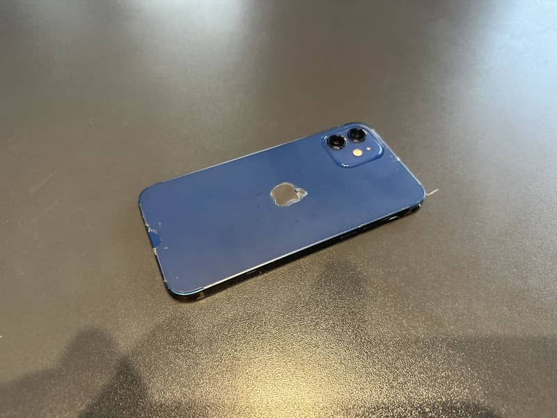 Apple iPhone 12 2