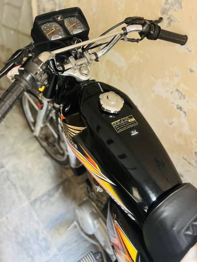 Honda 125 Like zero meter one hand use full lush 100% Rate 140000