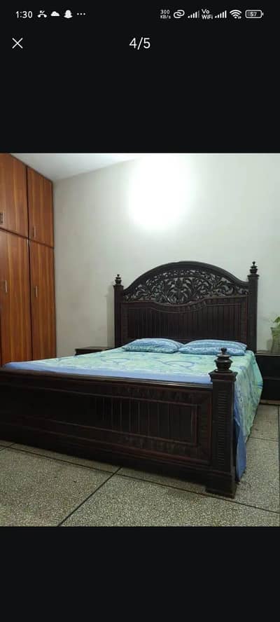 Solid wood bed set