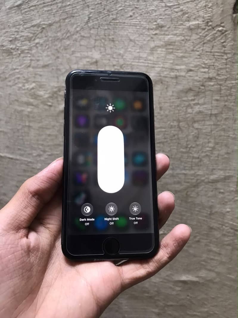Apple iPhone SE 4