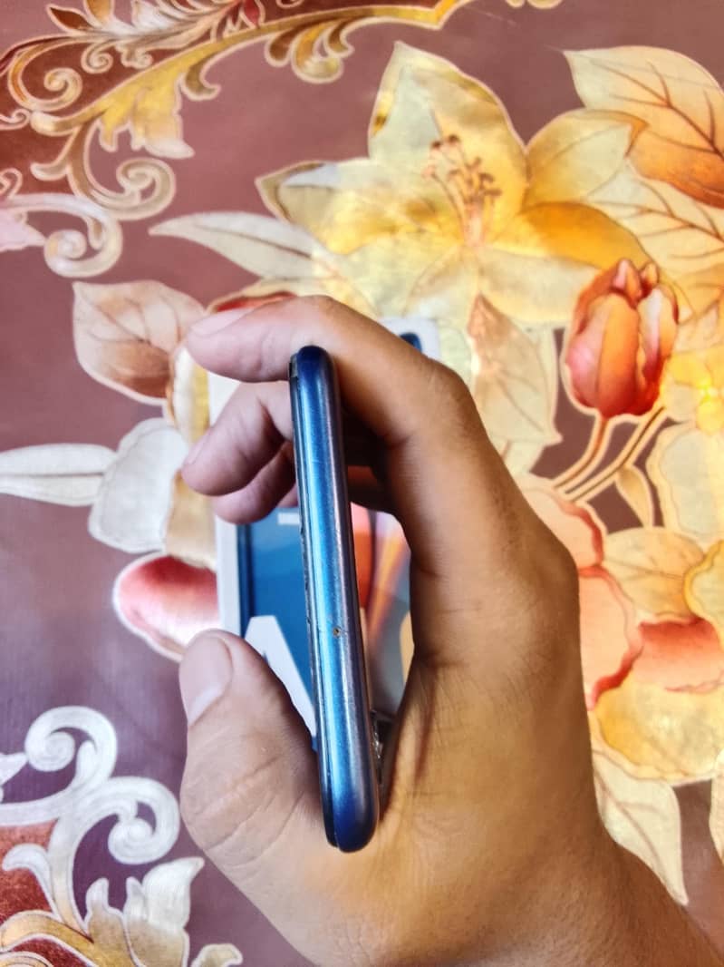 Samsung Mobile A10S 6
