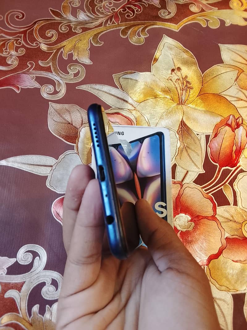 Samsung Mobile A10S 7