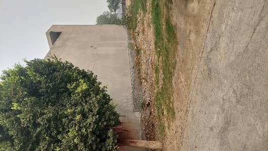 5 Marla Facing Park Plot Available For Sale