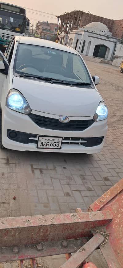 Daihatsu Mira 2015