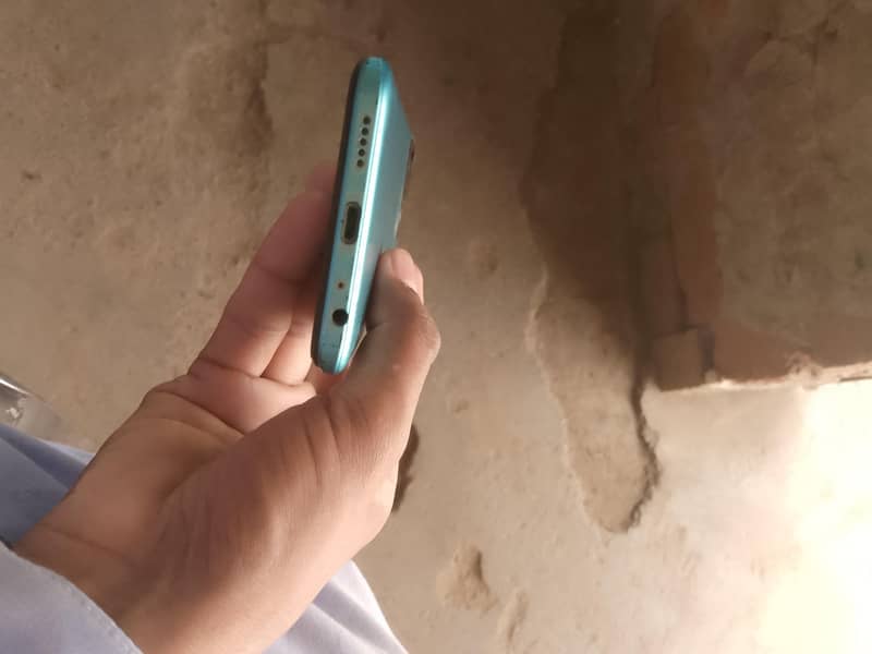 Tecno Spark 8C 2