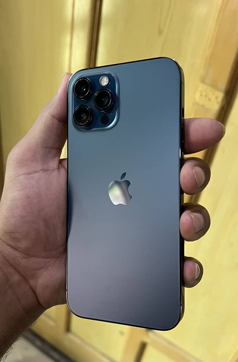 Apple iPhone 12 Pro Max 1