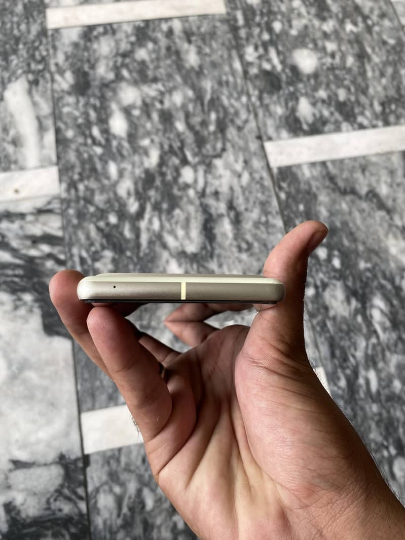 Google Pixel 7 2