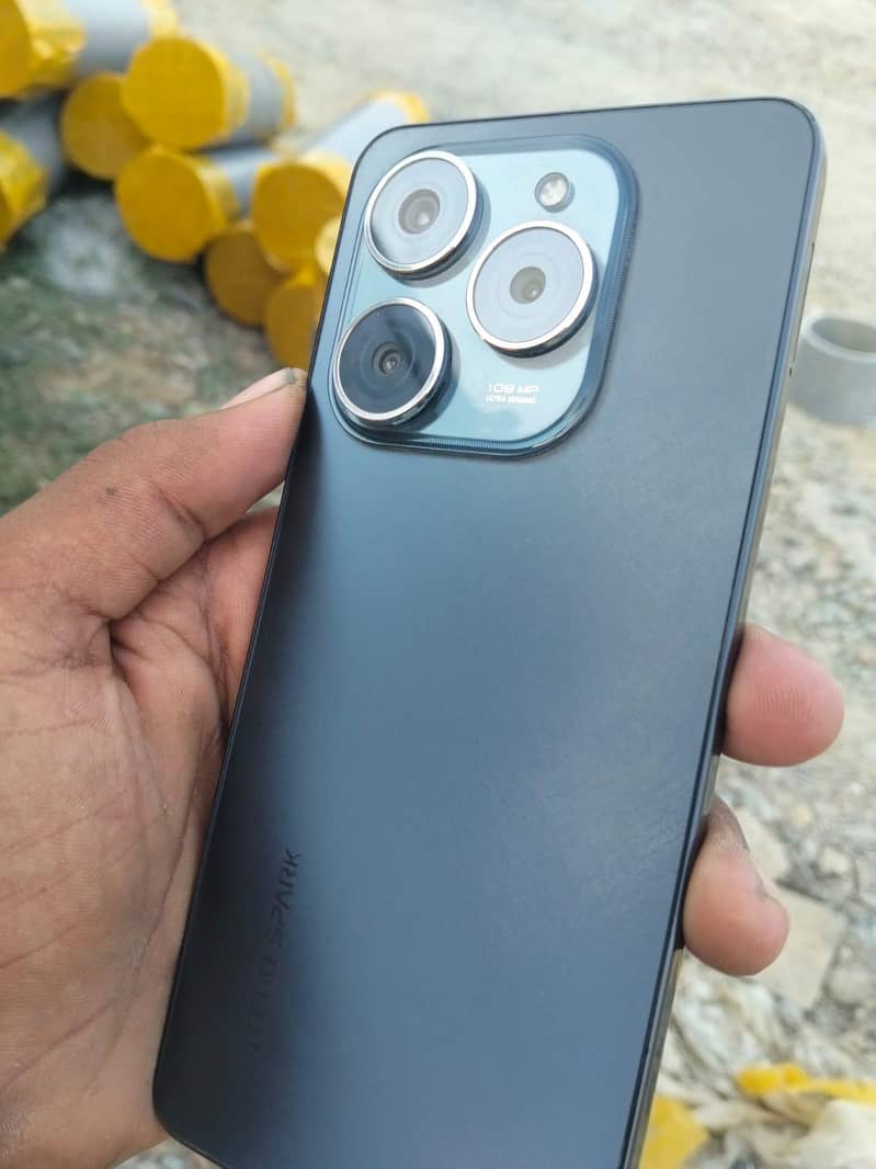 Tecno Spark 20 Pro 5