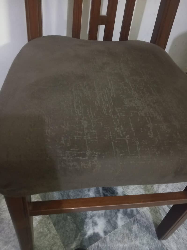 Dining Table 5