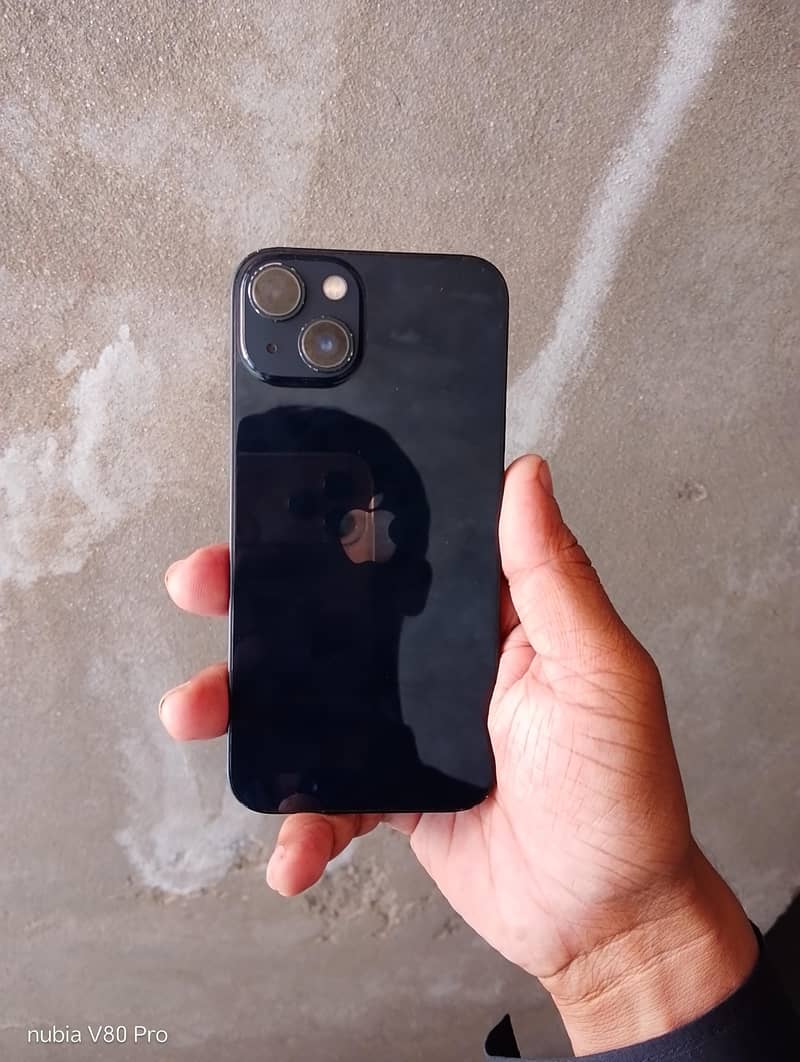 Apple iPhone 13 1