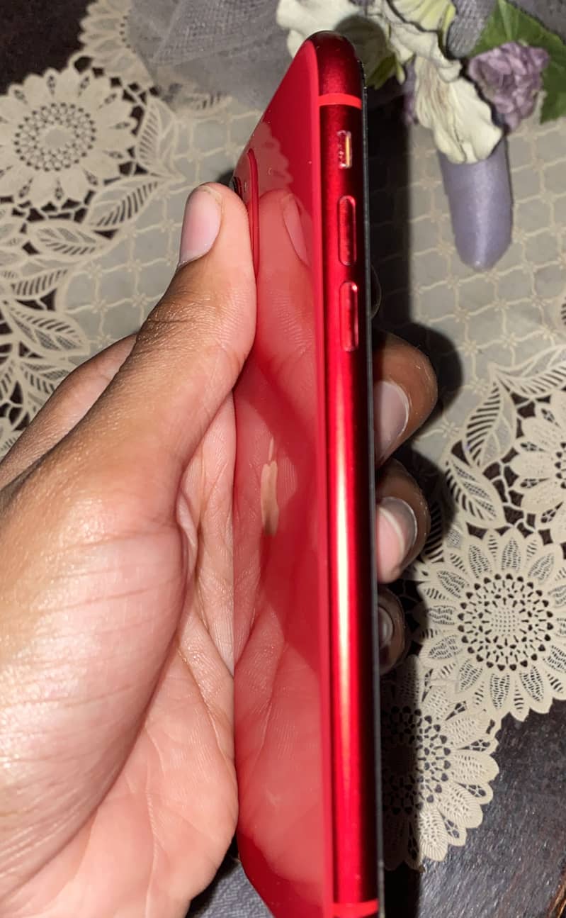 Apple iPhone 11 4