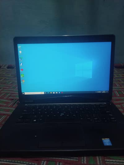 Dell Core i5 5th generation 14 ince led size and backlight keyboard