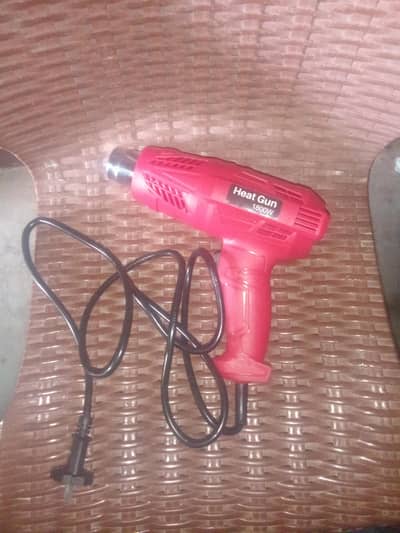 heat gun 1800w-Only one day used 10/10 condition like new