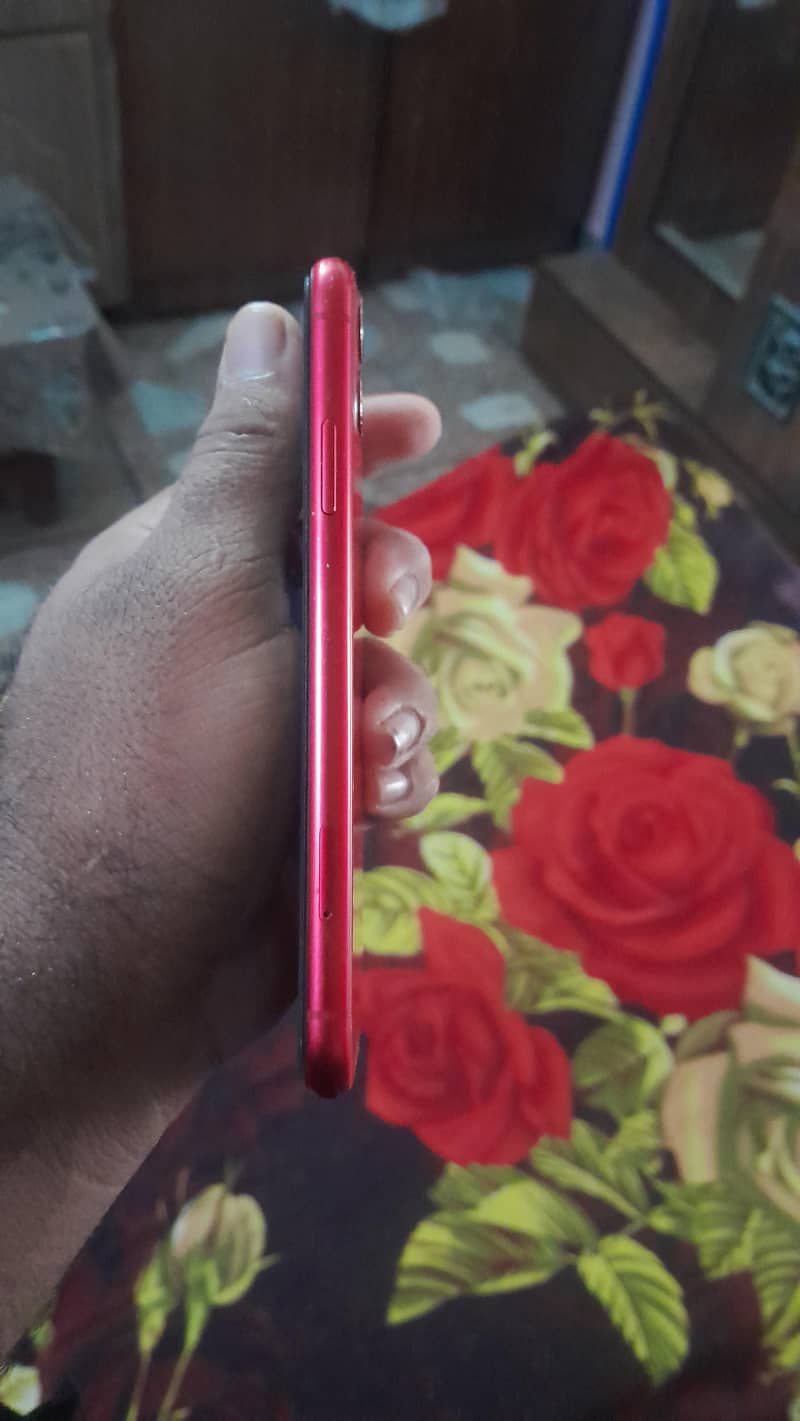 Apple iPhone 11 8