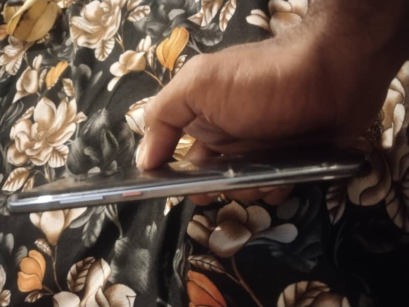 Huawei Mate 20 4