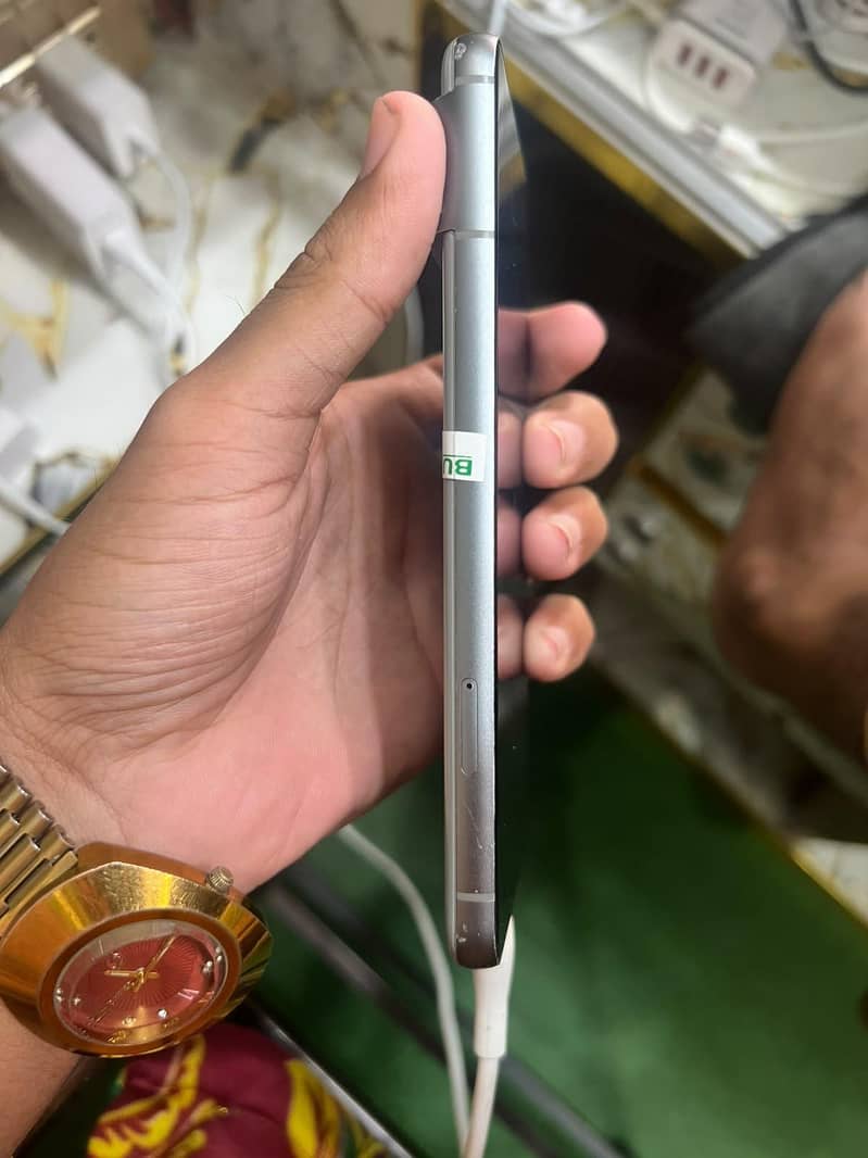 Google Pixel 8 1