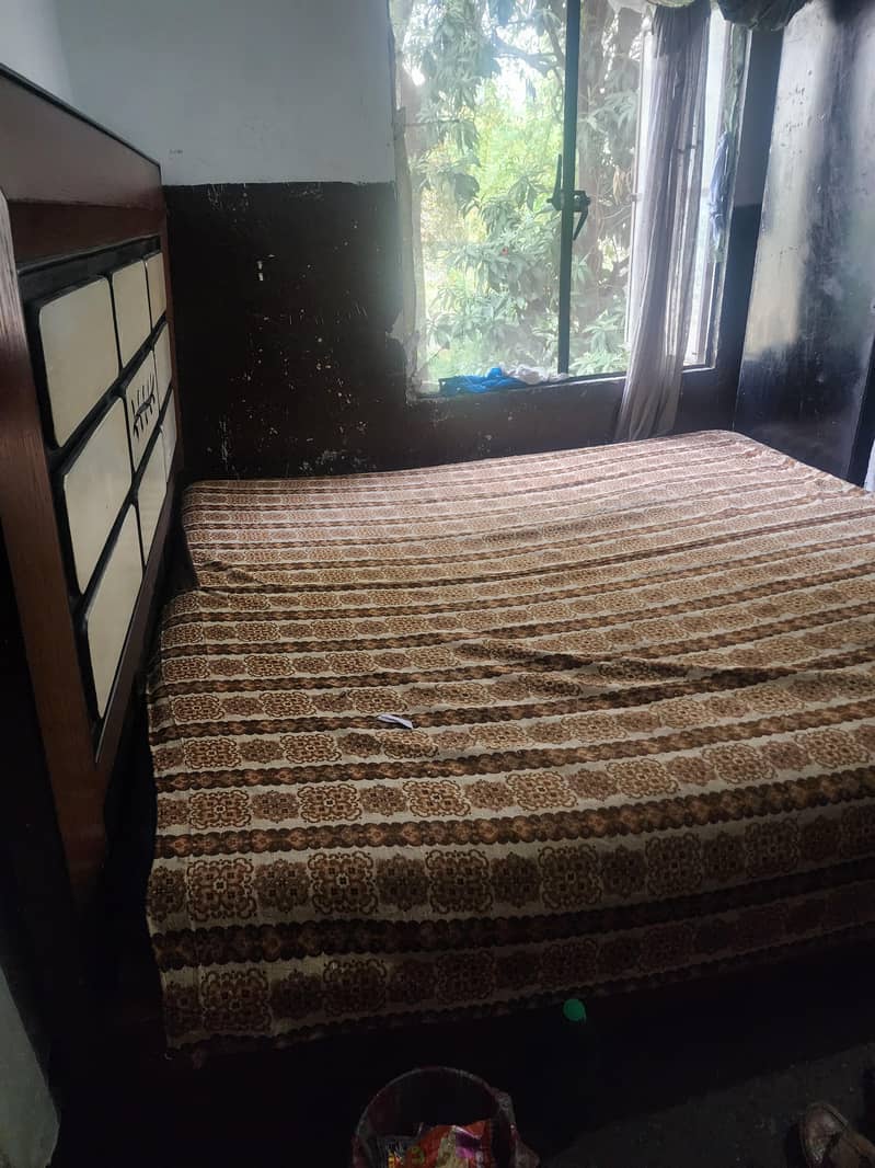 double bed condition pic 5