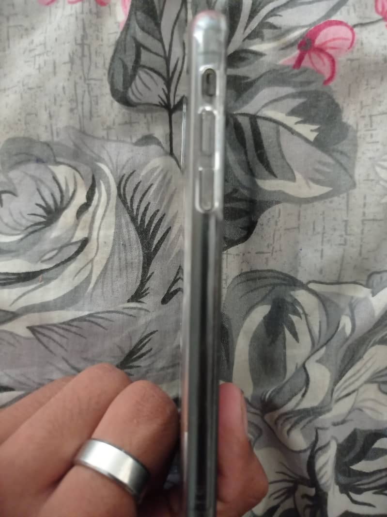 Apple iPhone X 1