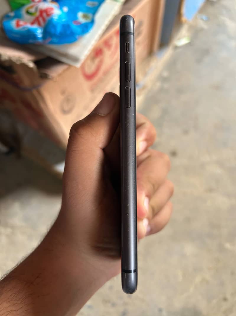 Apple iPhone 11 2