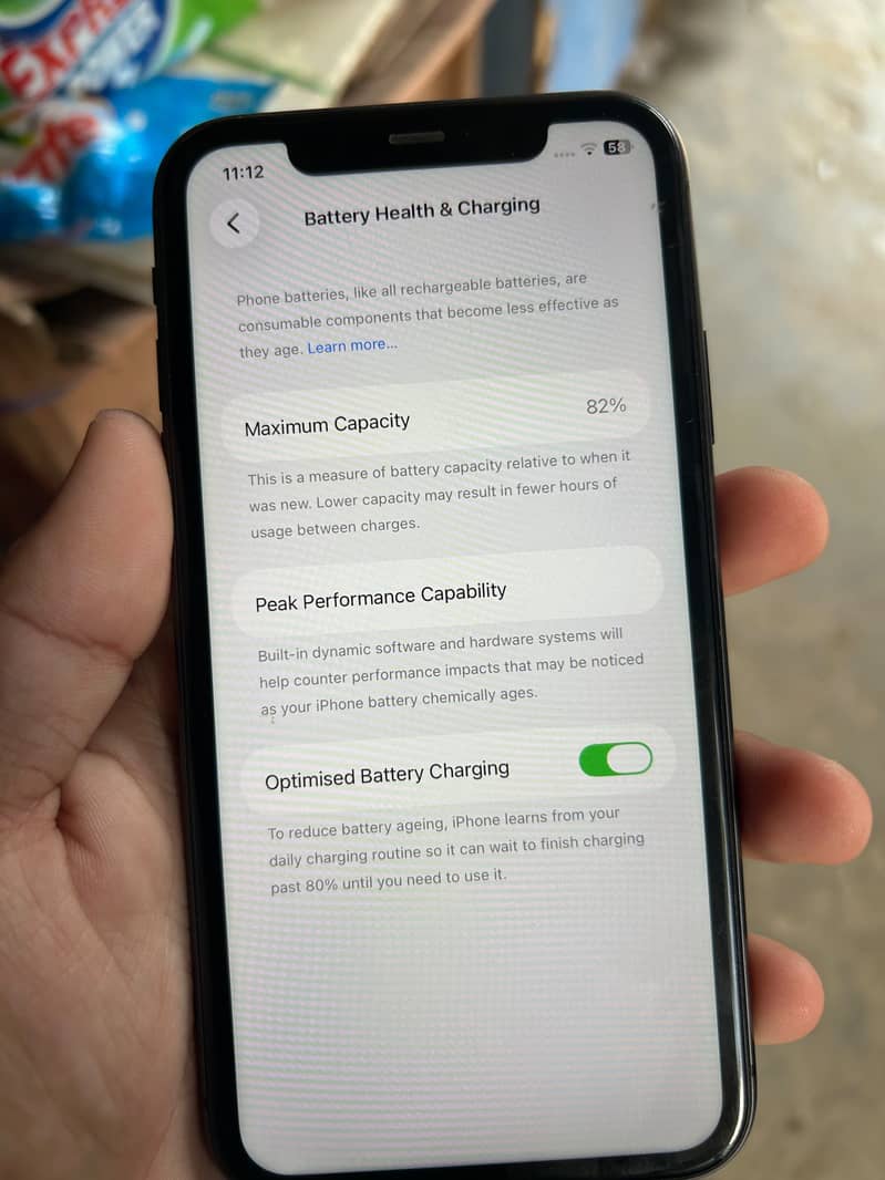 Apple iPhone 11 4
