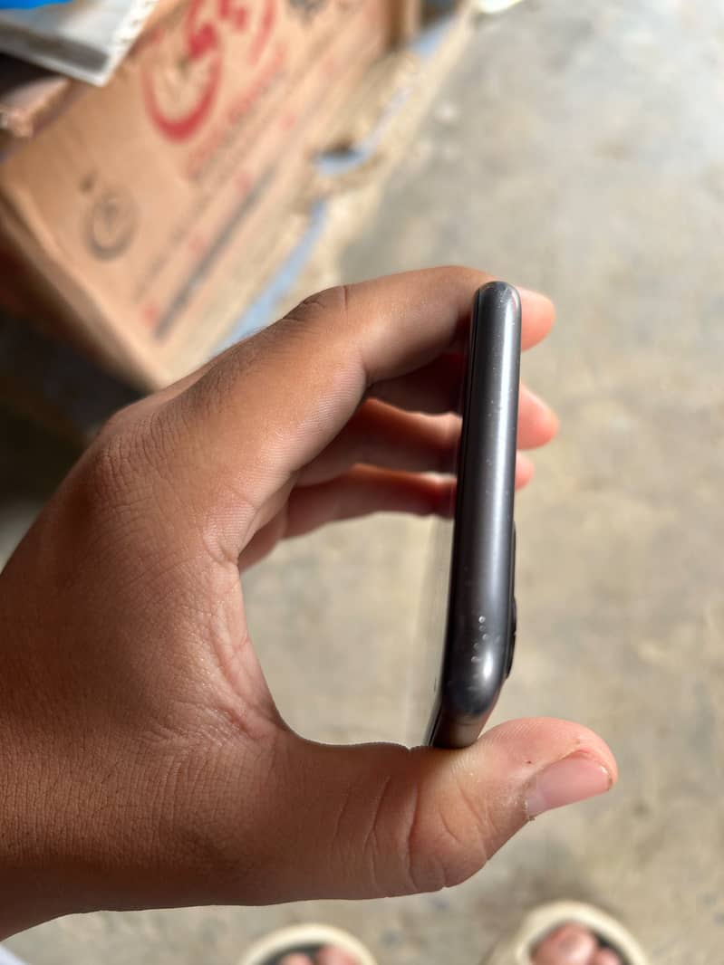Apple iPhone 11 5