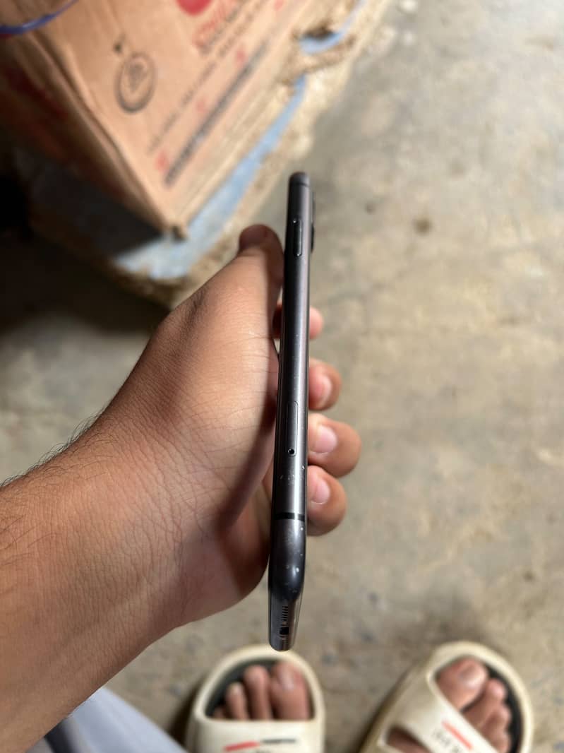 Apple iPhone 11 6