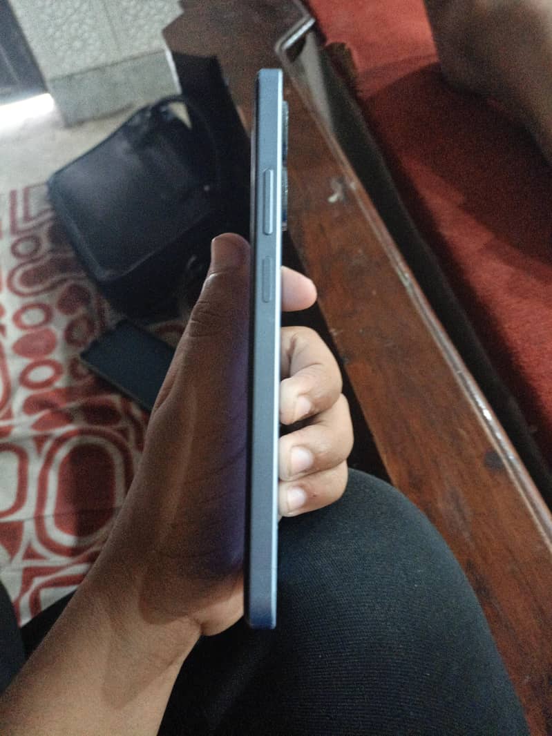 Realme Note 60 1
