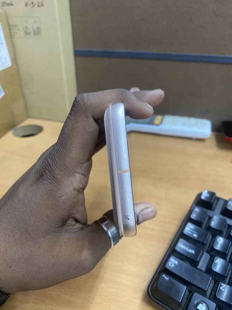Google Pixel 8 5