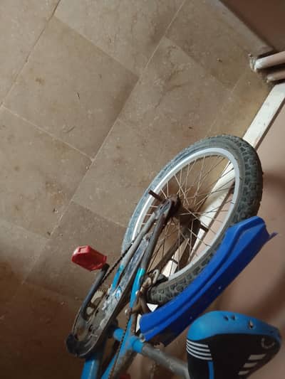 cycle bhot mazboot hai or achi condition ma hai