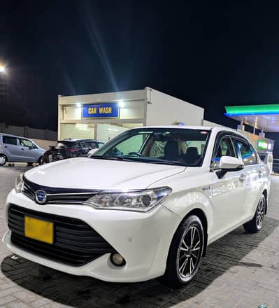 Toyota Corolla Axio hybrid 2020