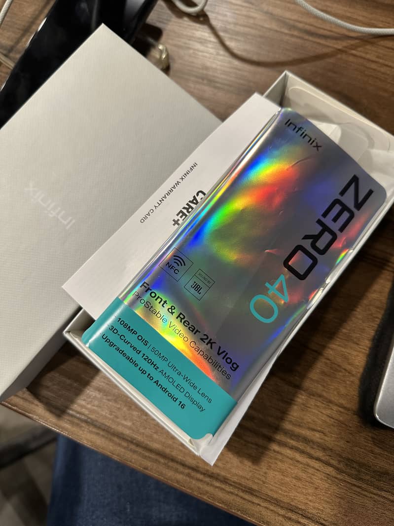 Infinix Zero 40 4