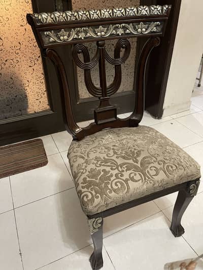 Dinning table with 8 chairs