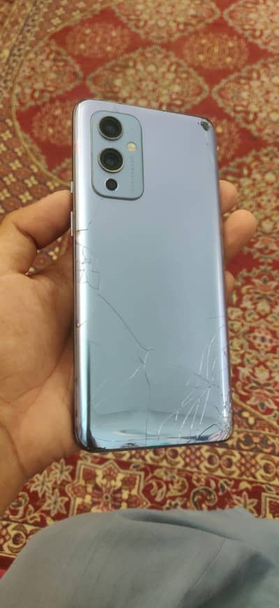 One Plus 9 5g 8+8/128