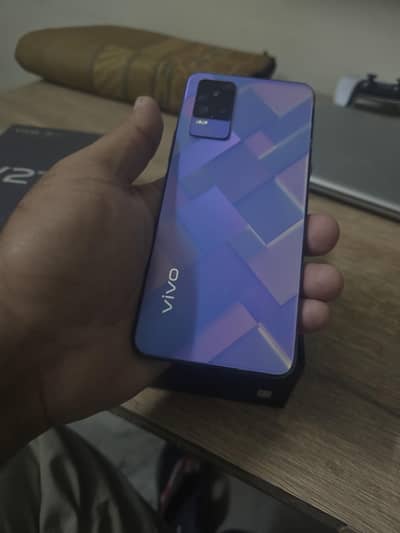 Vivo V21e