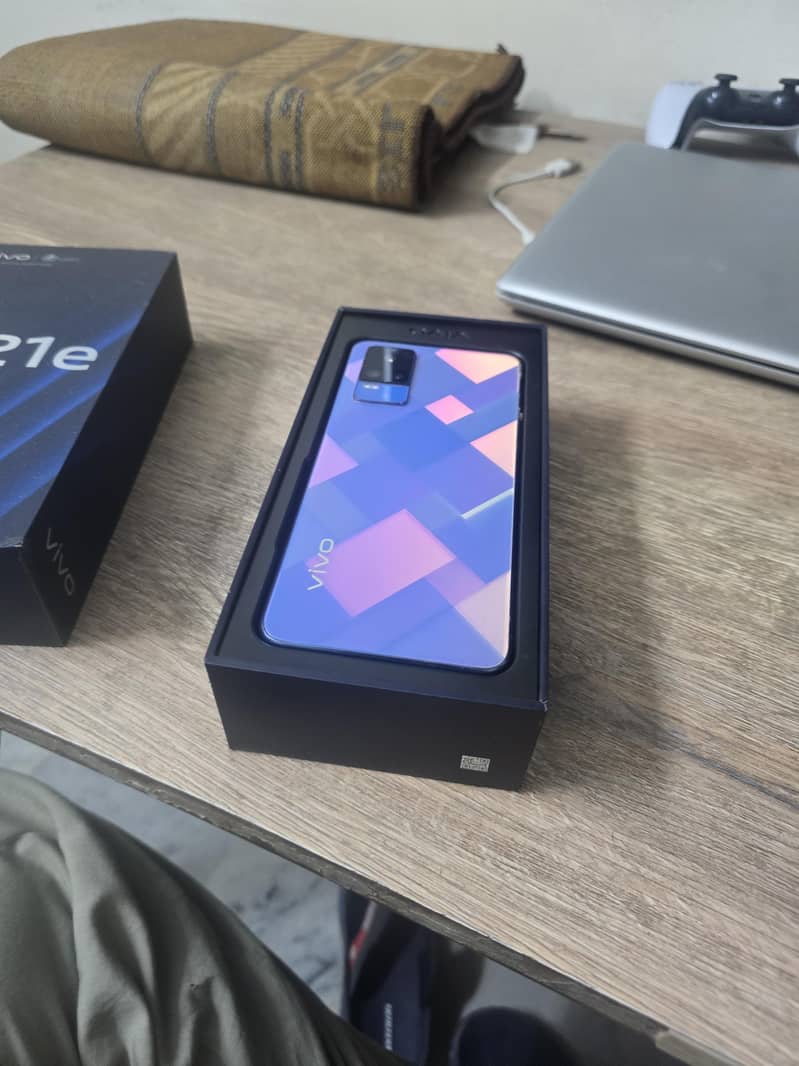 Vivo V21e 1