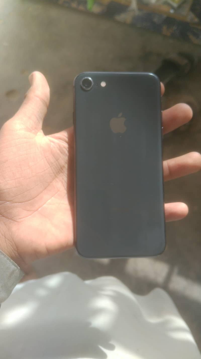 Apple iPhone 8 2
