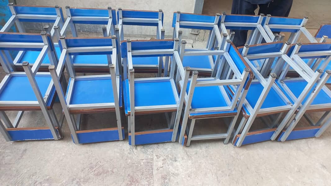 school's chairs 1