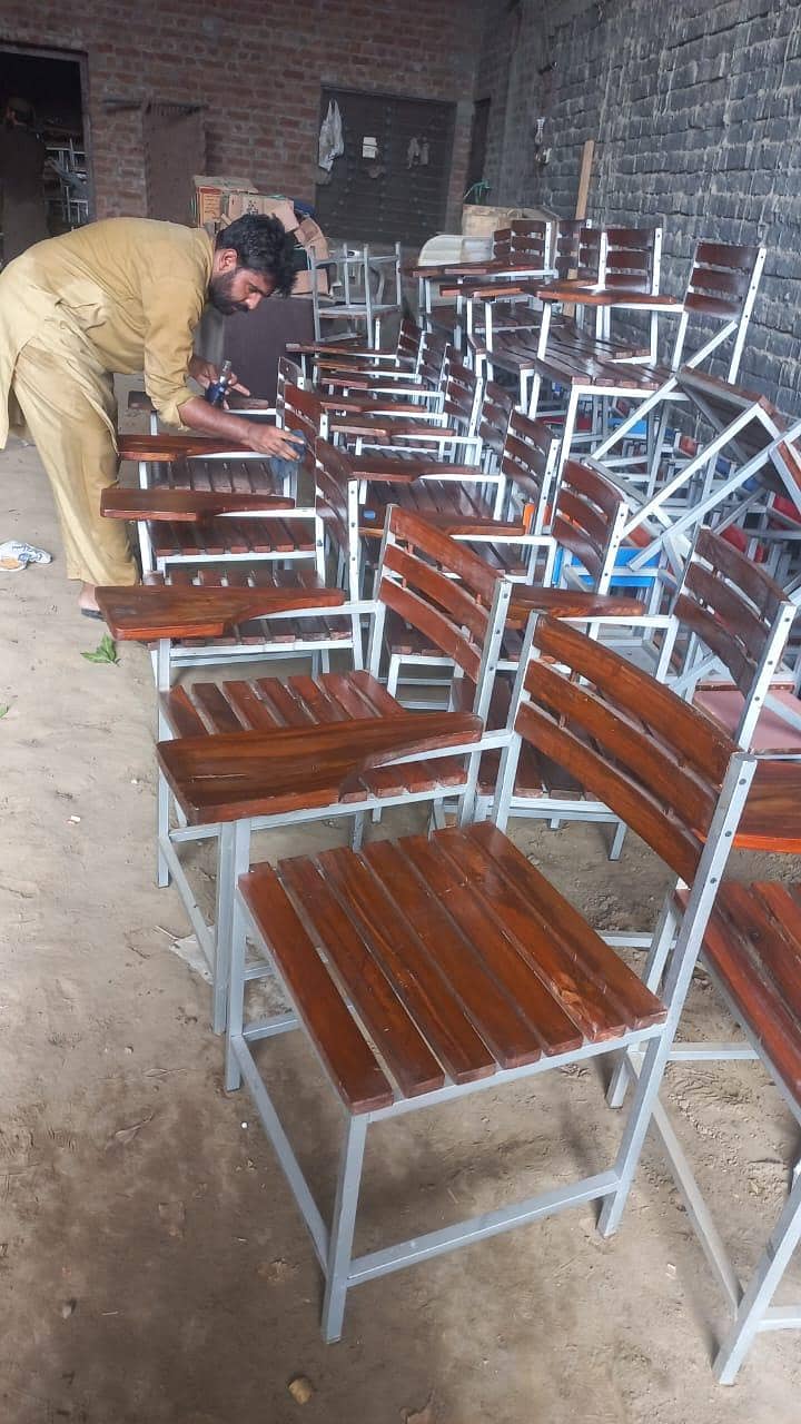 school's chairs 3