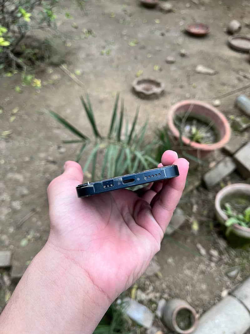 Apple iPhone 14 8