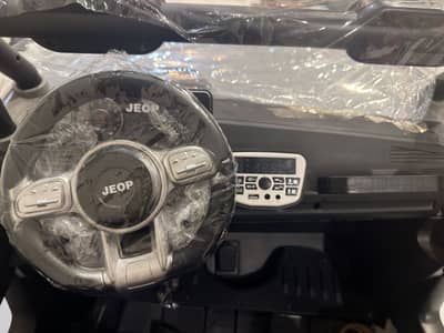 Kids 4 wheel 8688 jeep for sale brand new with one month warranty