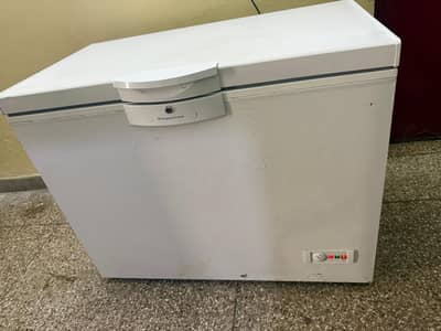Deep Freezer Chest Freezer – Large Capacity | Good Condition