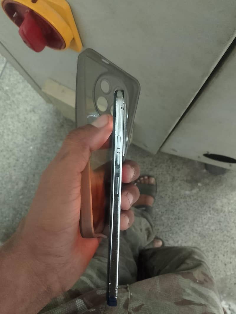 Tecno SPARK 30 Pro 8