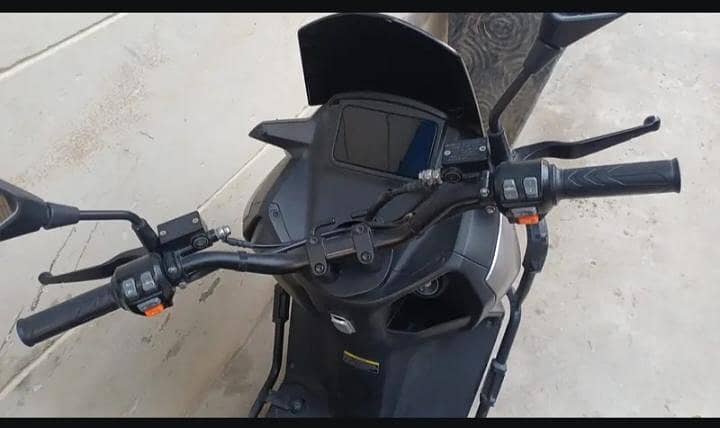 Revvo E52 1