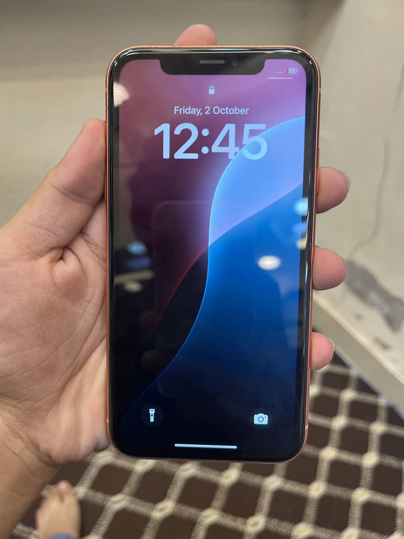 Apple iPhone XR 1