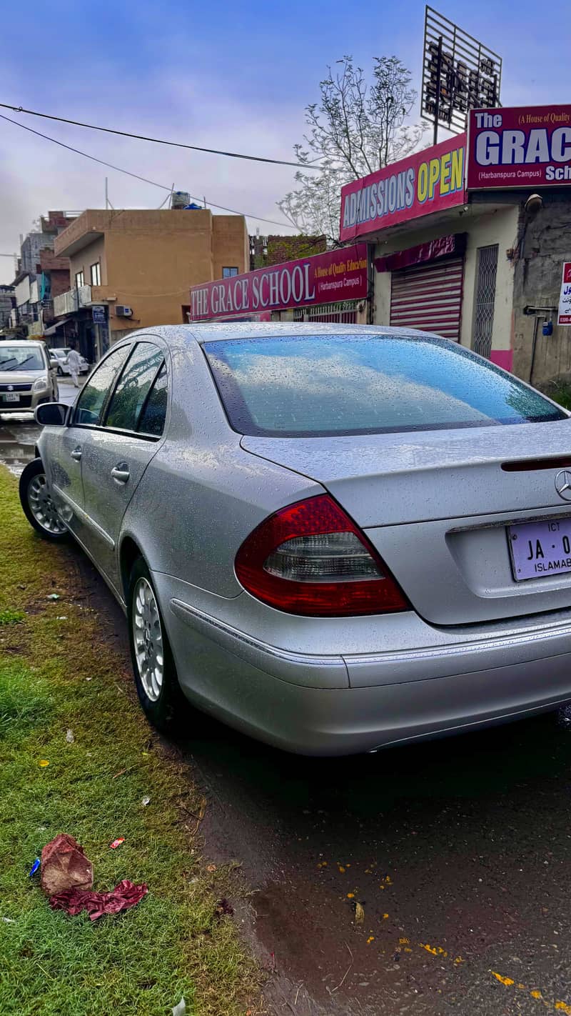 Mercedes E Class 2003 1