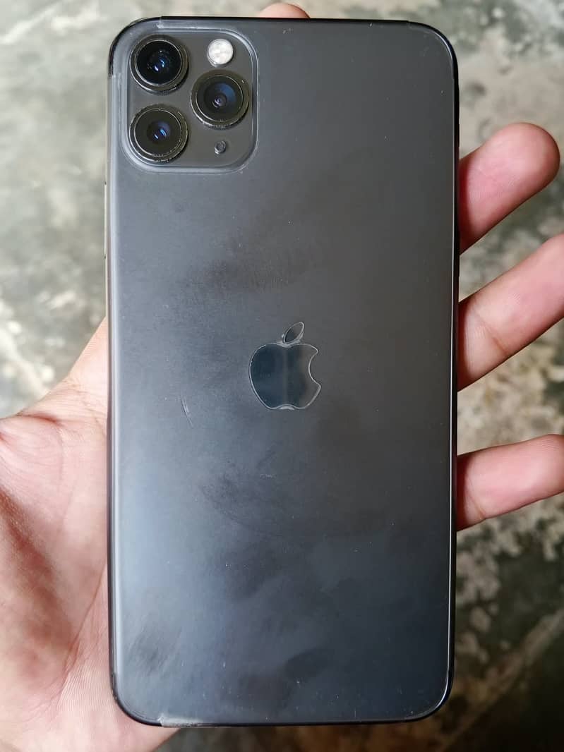 Apple iPhone 11 Pro Max 2