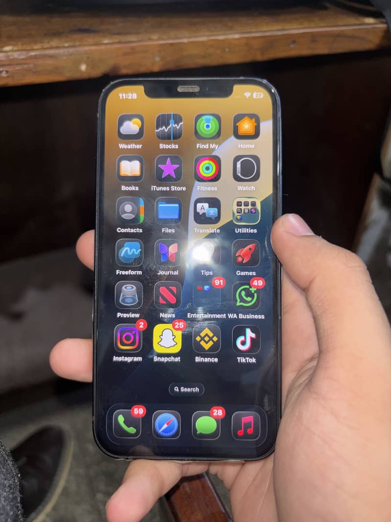 Apple iPhone 12 3