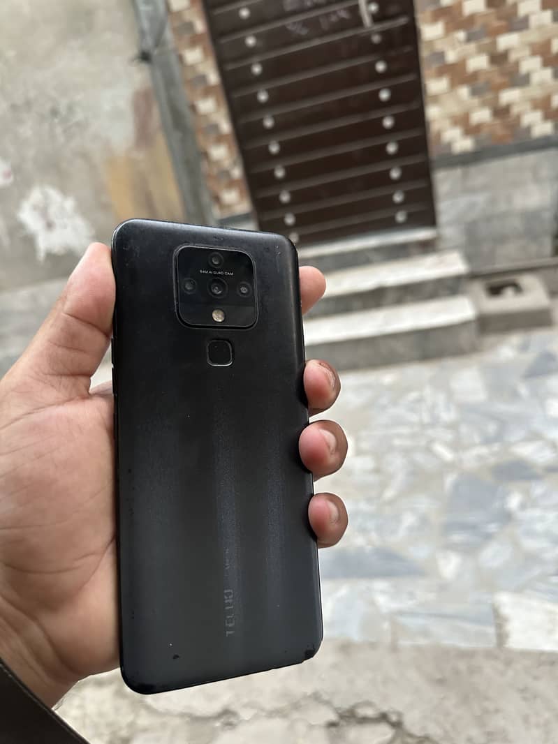 Tecno CAMON 16 2