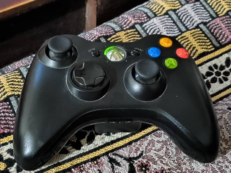 Xbox 360 Slim | 23 Games | Wireless Controller | Complete Setup 2